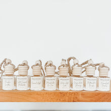 Load image into Gallery viewer, BUTTERSCOTCH & BOURBON | FALL SCENTED | CAR DIFFUSER