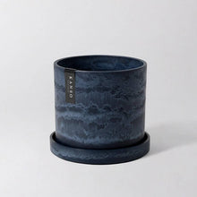 Load image into Gallery viewer, 7" & 4" Signature Planter & Saucer Black