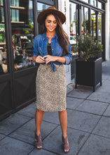Load image into Gallery viewer, Cheetah Evie Weekend Skirt