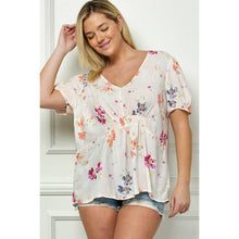 Load image into Gallery viewer, PLUS SIZE FLORAL PRINT SMOCKED TOP PEACH CORAL GREEN
