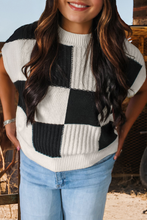 Load image into Gallery viewer, Fashion-W Checkered Colorblock Short Sleeve Sweater
