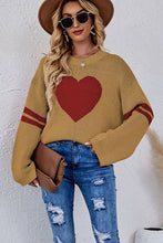 Load image into Gallery viewer, Women Oversized Heart Printed Ribbed Pullover
