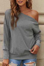 Load image into Gallery viewer, Single Shoulder Long Sleeve Sweatshirt with Zip
