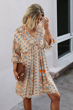 Load image into Gallery viewer, V Neck Half Sleeve Graphic Swing Dress: 100%VISCOSE / BEIGE
