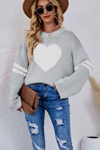 Load image into Gallery viewer, Women Oversized Heart Printed Ribbed Pullover
